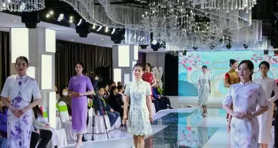 京津冀服饰文化展演季启动 吴桥杂技+茶艺跨界吸睛  第2张